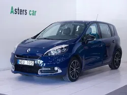 Mörkblå (blå) Begagnad 2012 Renault Scénic III Bose Edition Minibuss | 64 000 kr (Marknadspris)