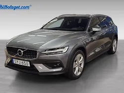 Begagnad 2021 Volvo V60 CC Kombi | 339 000 kr (Marknadspris)