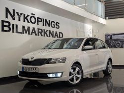 Vit Begagnad 2016 Skoda Rapid Style Halvkombi | 109 900 kr (Marknadspris)