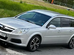 Grå Begagnad 2008 Opel Vectra Kombi | 45 000 kr (Dyr)