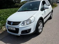 Vit Begagnad 2011 Suzuki SX4 Halvkombi | 35 000 kr (Marknadspris)