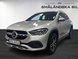 Iridiumsilver metallic Begagnad 2022 Mercedes GLA200 SUV | 359 000 kr (Bra pris)