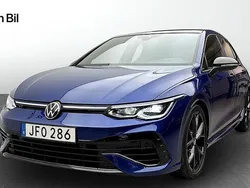 Mörkblå Begagnad 2023 VW Golf VIII R Kombi | 519 900 kr