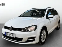 Vit Begagnad 2017 VW Golf VII Kombi | 149 900 kr (Marknadspris)