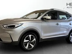 Grå (silver) Begagnad 2022 MG ZS Luxury Sedan | 244 900 kr (Bra pris)