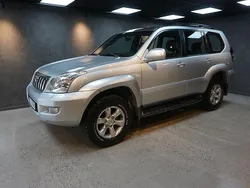 Silver Begagnad 2003 Toyota Land Cruiser Executive SUV | 179 900 kr