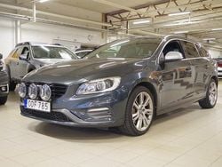 Grå Begagnad 2016 Volvo V60 R-Design Kombi | 189 000 kr (Lite dyr)