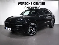 Svart (black) Ny 2025 Porsche Cayenne SUV | 1 492 900 kr (Superpris)