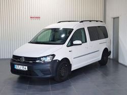 Vit Begagnad 2016 VW Caddy Maxi Life Life Minibuss | 209 900 kr (Marknadspris)