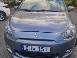Grå Begagnad 2015 Mitsubishi Space Star Kombi | 67 500 kr (Bra pris)