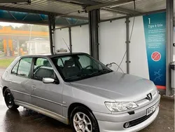Grå Begagnad 2000 Peugeot 306 Halvkombi | 10 000 kr