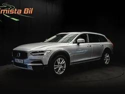 Silver Begagnad 2018 Volvo V90 CC Plus Kombi | 278 800 kr (Bra pris)