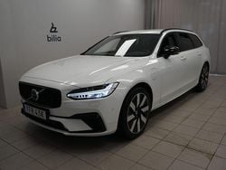 Vit Begagnad 2024 Volvo V90 Plus Kombi | 519 900 kr (Marknadspris)