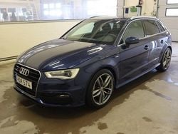 Blå Begagnad 2015 Audi A3 Sportback S-Line Halvkombi | 158 000 kr (Lite dyr)