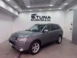 Mörkgrå (grå) Begagnad 2013 Mitsubishi Outlander SUV | 119 900 kr (Lite dyr)