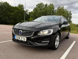 Svart Begagnad 2017 Volvo V60 Kombi | 154 900 kr (Bra pris)