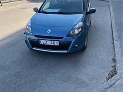 Blå Begagnad 2011 Renault Clio R.S. Halvkombi | 50 000 kr (Marknadspris)