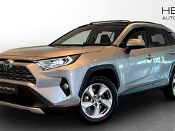 Silver Begagnad 2020 Toyota RAV4 Hybrid Executive SUV | 358 700 kr (Marknadspris)