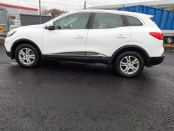 Vit Begagnad 2017 Renault Kadjar LIMITED SUV | 89 000 kr (Marknadspris)