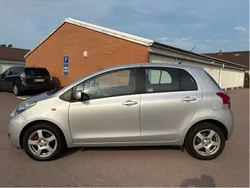 Silver Begagnad 2011 Toyota Yaris Halvkombi | 59 900 kr