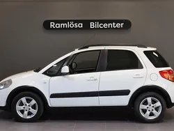 Vit Begagnad 2010 Suzuki SX4 Halvkombi | 54 900 kr (Bra pris)