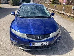 Blå Begagnad 2010 Honda Civic Halvkombi | 65 000 kr (Marknadspris)