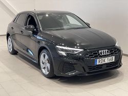 Svart (mytsvart metallic) Begagnad 2022 Audi A3 Sportback e-tron S-Line Halvkombi | 309 000 kr (Marknadspris)