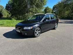 Svart Begagnad 2012 Volvo V50 Momentum Kombi | 78 000 kr (Marknadspris)