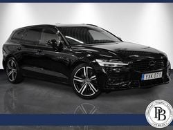 Svart Begagnad 2018 Volvo V60 R-Design Kombi | 324 900 kr (Marknadspris)