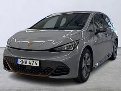 Ljusgrå (grå) Begagnad 2022 Cupra Born Halvkombi | 294 900 kr (Lite dyr)