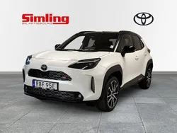 Vit Ny 2024 Toyota Yaris Cross Sport SUV | 374 900 kr (Marknadspris)