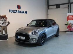 Grå Begagnad 2019 Mini Cooper Pepper Halvkombi | 184 900 kr (Marknadspris)