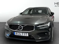 Mörkgrå (grey) Begagnad 2020 Volvo V60 CC Kombi | 260 000 kr (Bra pris)