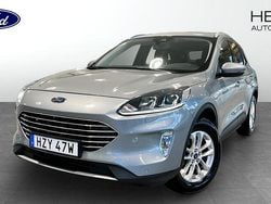 Grå (grey) Begagnad 2023 Ford Kuga Titanium SUV | 254 900 kr (Marknadspris)