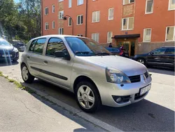 Grå Begagnad 2007 Renault Clio R.S. Halvkombi | 39 500 kr (Marknadspris)
