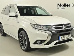 Vit Begagnad 2018 Mitsubishi Outlander P-HEV SUV | 194 900 kr (Bra pris)