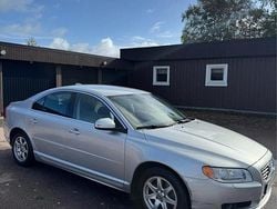 Grå Begagnad 2008 Volvo S80 Momentum Sedan | 47 000 kr (Lite dyr)