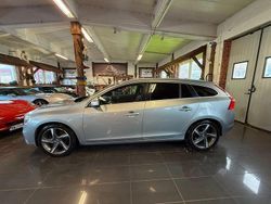 Silver Begagnad 2014 Volvo V60 R-Design Summum Kombi | 129 000 kr (Lite dyr)