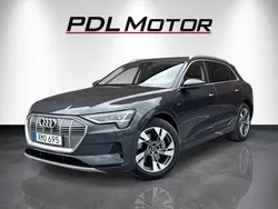Mörkgrå Begagnad 2022 Audi e-tron SUV | 389 900 kr (Bra pris)