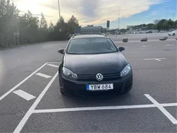 Svart Begagnad 2011 VW Golf VI Kombi | 55 000 kr (Lite dyr)
