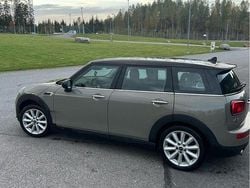Grå Begagnad 2019 Mini Cooper Clubman Salt Kombi | 150 000 kr (Marknadspris)