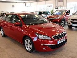 Mörkröd Begagnad 2014 Peugeot 308 Active Kombi | 89 900 kr (Marknadspris)