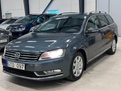 Ljusgrå Begagnad 2011 VW Passat Kombi | 64 700 kr (Marknadspris)