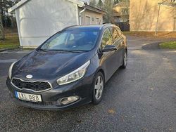 Svart Begagnad 2014 Kia Ceed Sportswagon Comfort Kombi | 42 000 kr