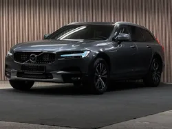 Grå Begagnad 2020 Volvo V90 CC Plus Kombi | 299 900 kr (Bra pris)
