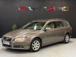 Grå Begagnad 2010 Volvo V70 Momentum Kombi | 65 000 kr (Marknadspris)
