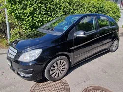 Svart Begagnad 2009 Mercedes B200 Minibuss | 37 000 kr (Marknadspris)