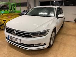 Vit Begagnad 2017 VW Passat Sport Kombi | 159 000 kr (Marknadspris)