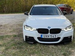 Vit Begagnad 2017 BMW 318 M Sport Kombi | 210 000 kr (Dyr)