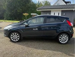 Grå Begagnad 2017 Ford Fiesta Titanium Halvkombi | 95 000 kr (Bra pris)